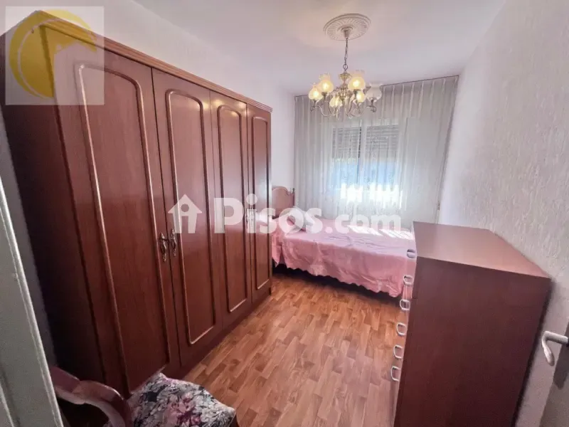 Magamistoad - 3-Bedroom Flat with Balcony in Sama