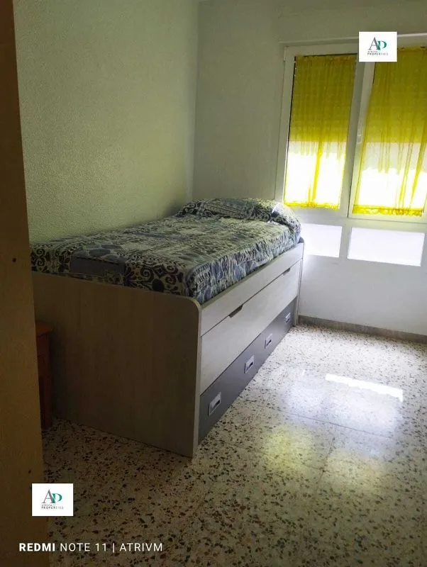 Magamistoad - Furnished Apartment with Balcony in Guardamar
