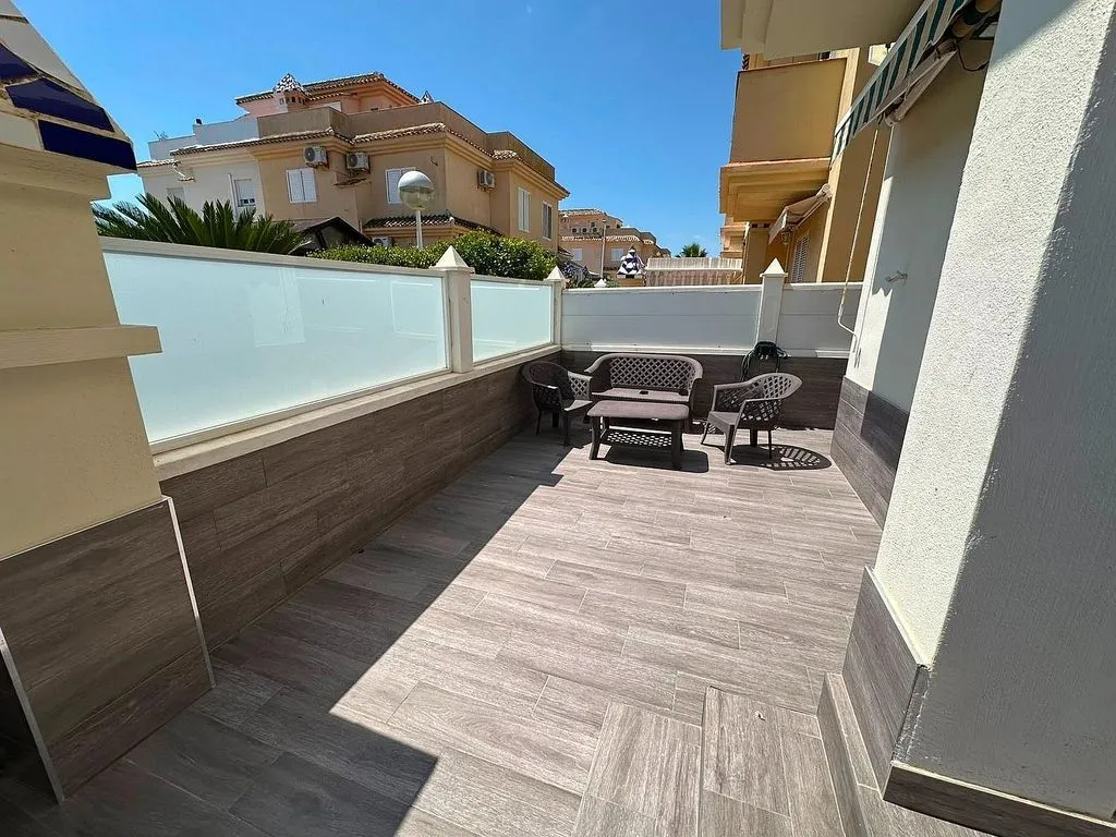 Terrass - Chalet with Pool in Gran Alacant
