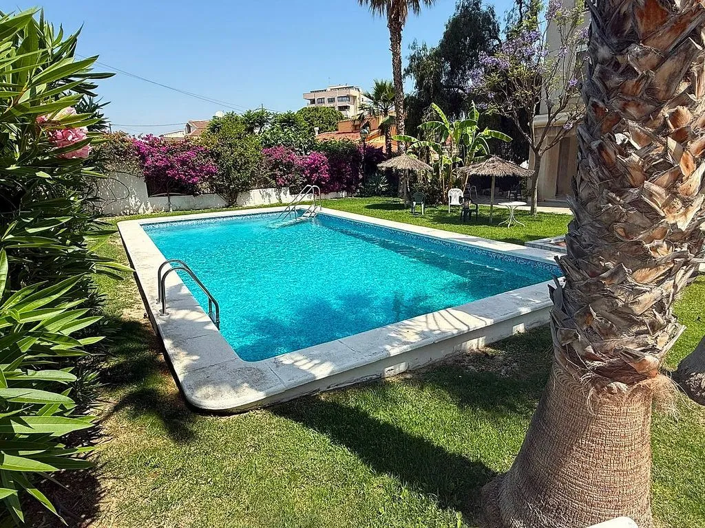 Bassein - Apartment with Pool in Albufereta