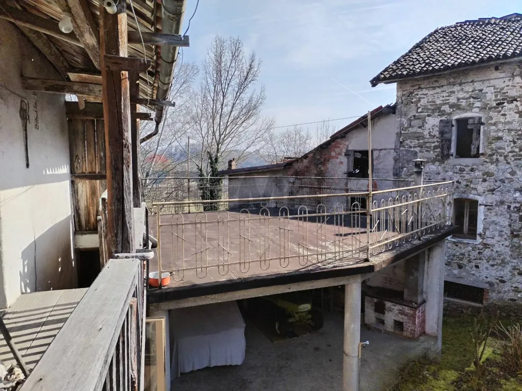 Balcone - Rustic-Style House with Terrace in Cesiomaggiore