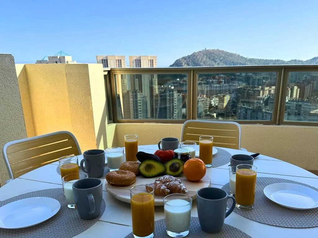 Balcon - Luxury Apartment with Multiple Views in Benidorm