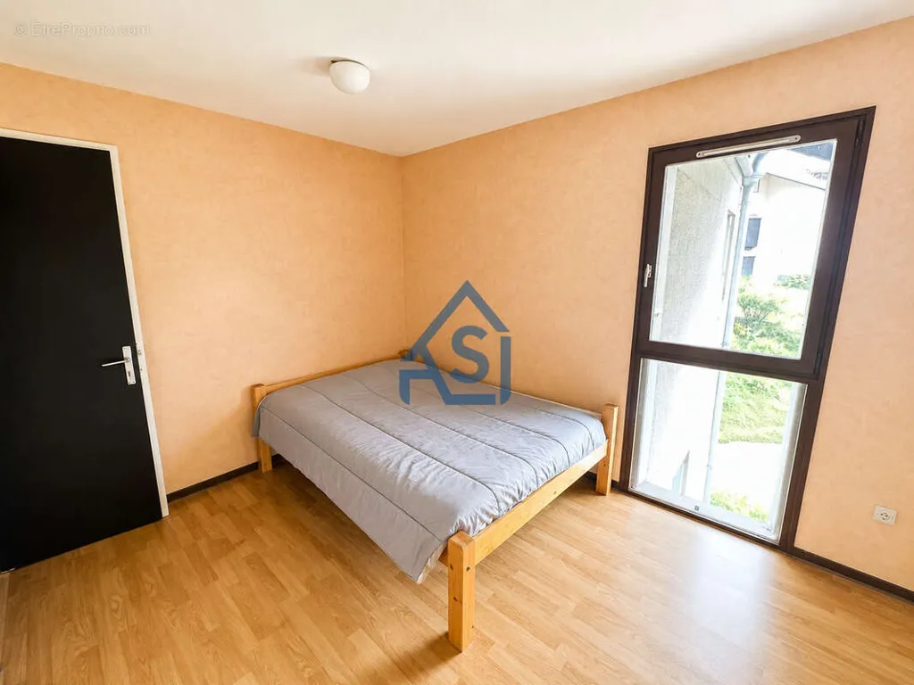 Chambres - Appartement T5 en Triplex avec Terrasses et Parking Privatif