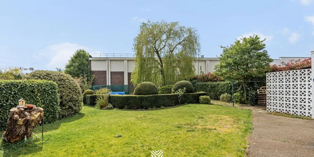 Garden - Open Plan House with Garden in Zonhoven