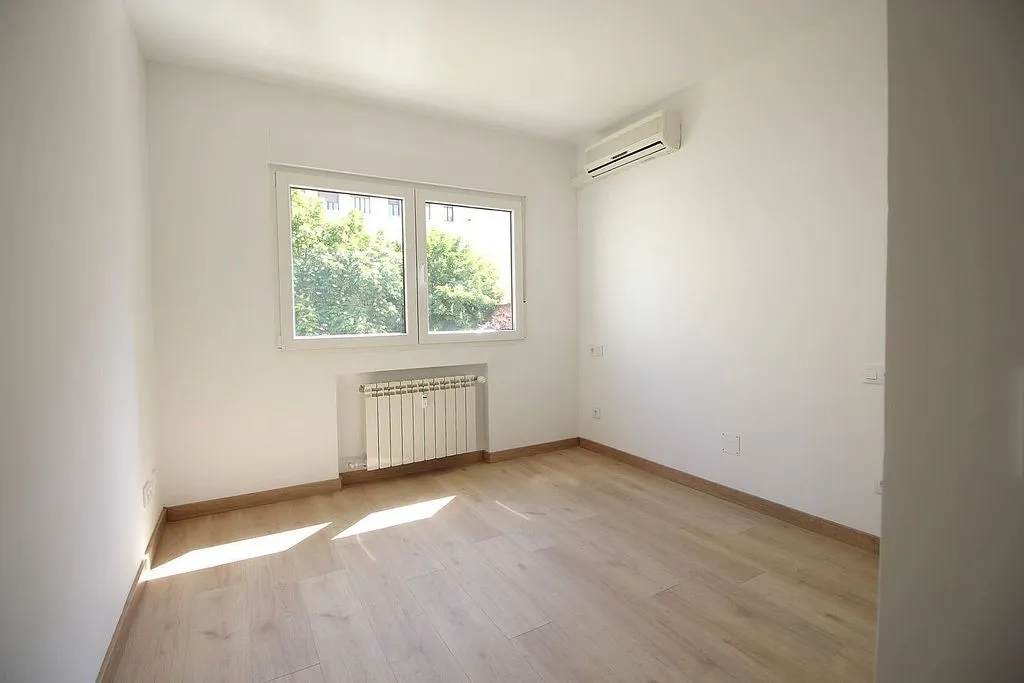 Apartment with Pool and Terrace in Goya