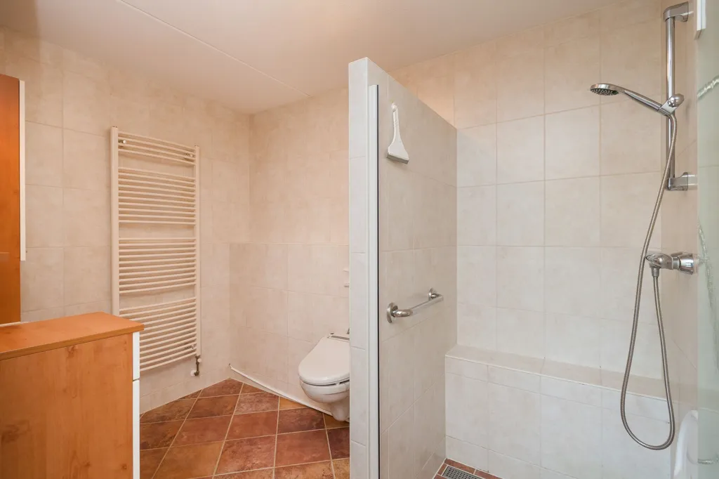 Vannitoad - Corner Flat with Terrace in Barendrecht