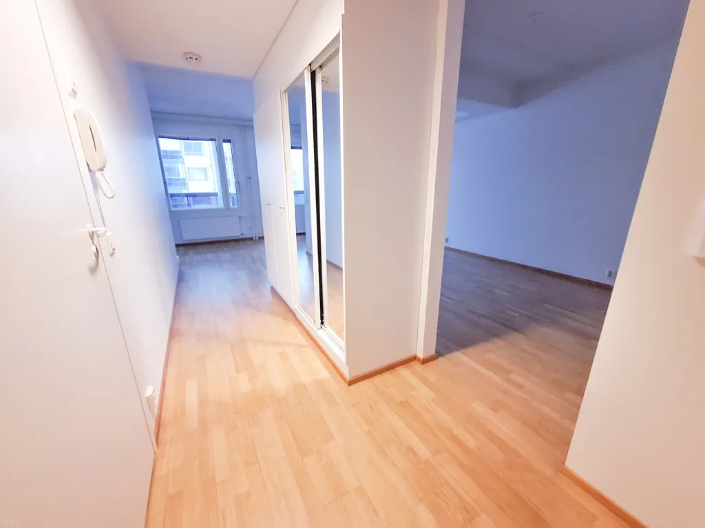Entrée - Modern Studio Flat with Balcony in Hervanta, Tampere