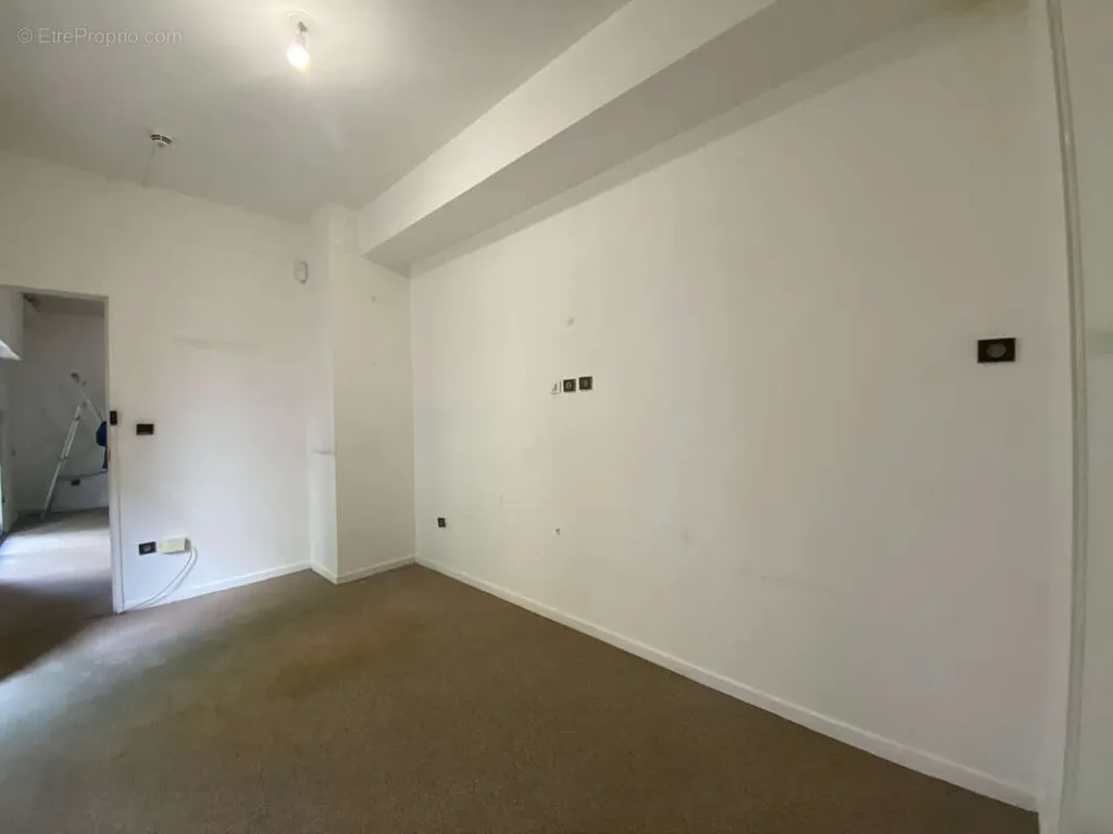 Appartement 2 pièces à Marseille-8e