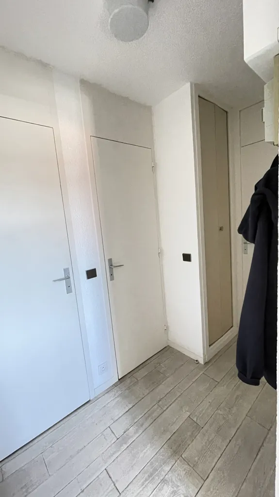 Toad - 2-Bed Flat with Lake View in Bourgenay