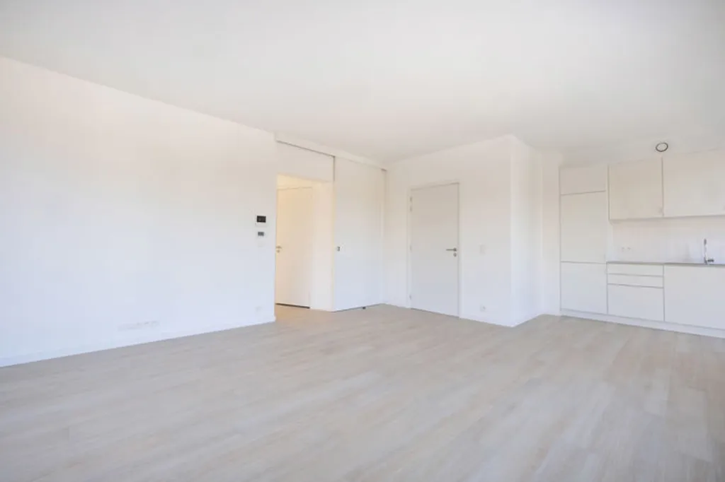 Apartment in Berchem-Sainte-Agathe