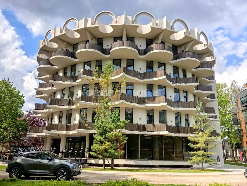 Välivaade - 3-Bedroom Apartment with High Ceilings in Druskininkai