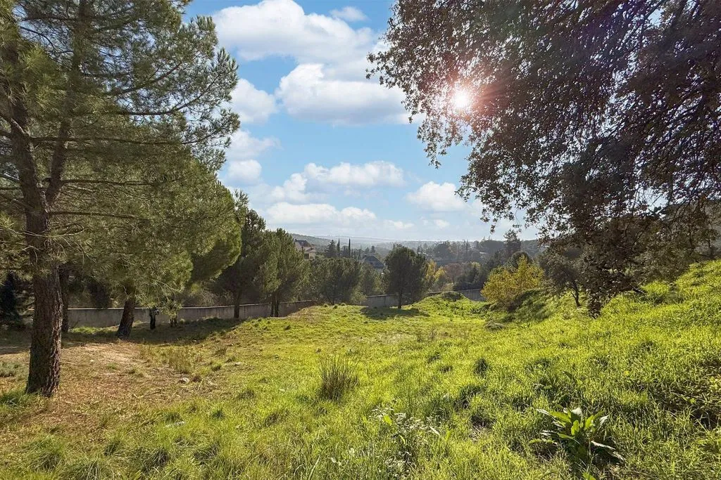 Jardin - Building Land with Views in Torrelodones