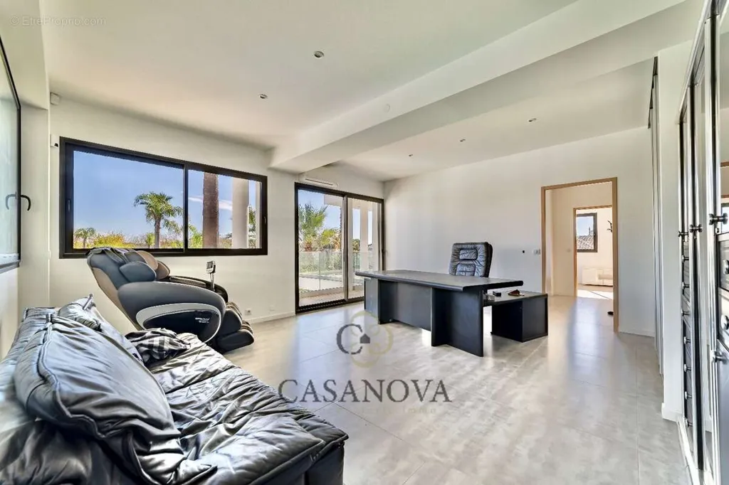 Kabinet - Luxury House with Pool in Baillargues