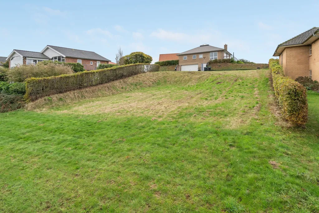 Aed - Year-Round Plot with 5G Coverage in Haderslev
