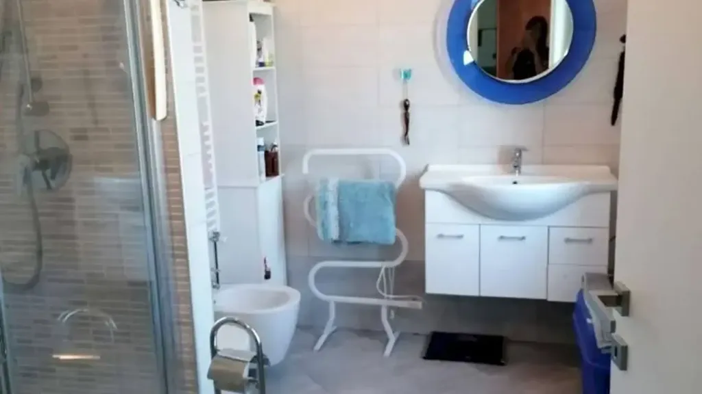 Salles de bain - Ristruttured Apartment with Panoramic View in Roccaforte Mondovi'