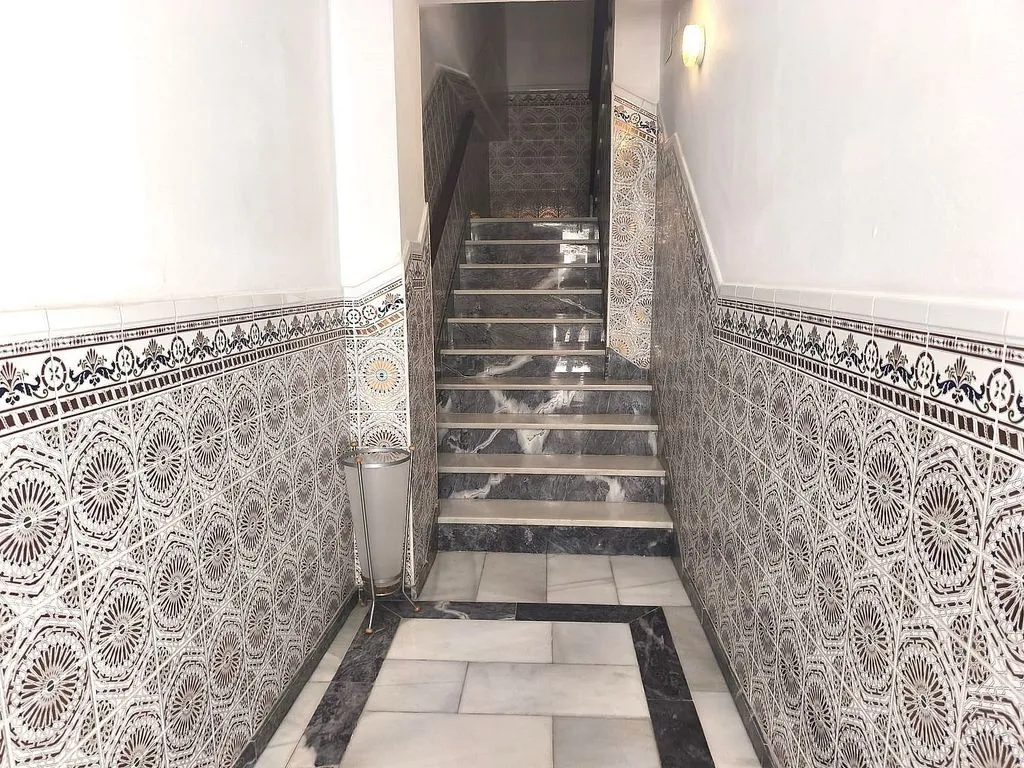 hallway_entrance