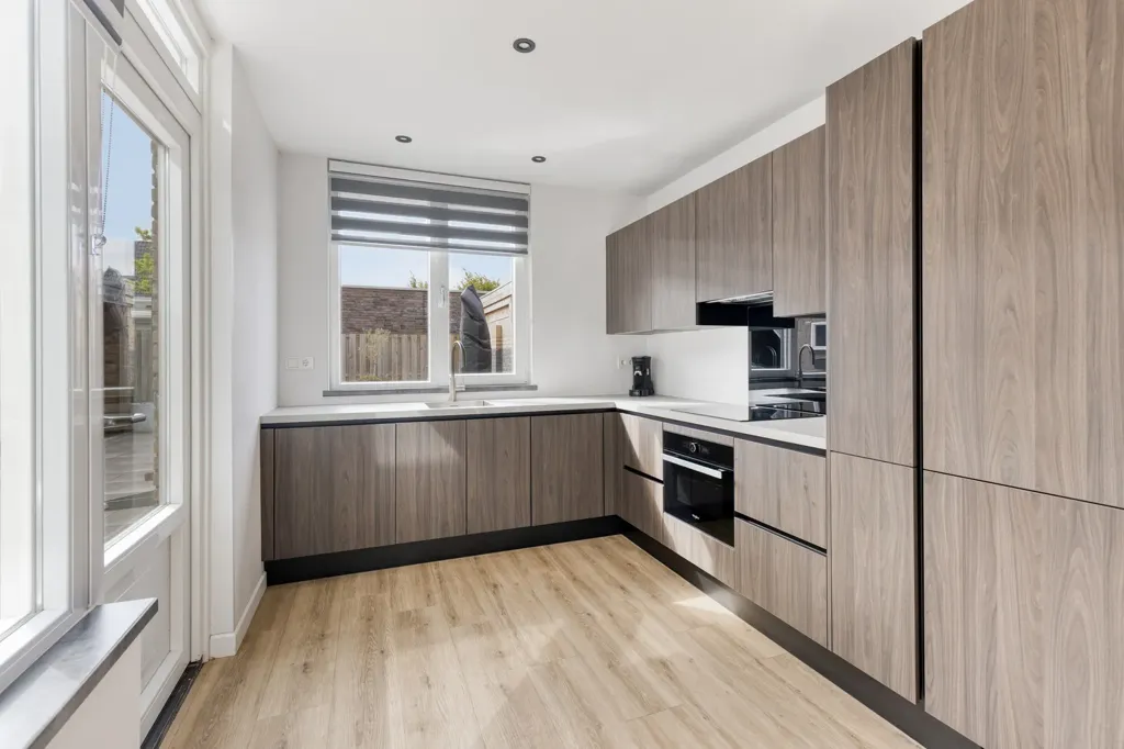 Cuisine - 2/1 Cap House with Double Garage in Wouw
