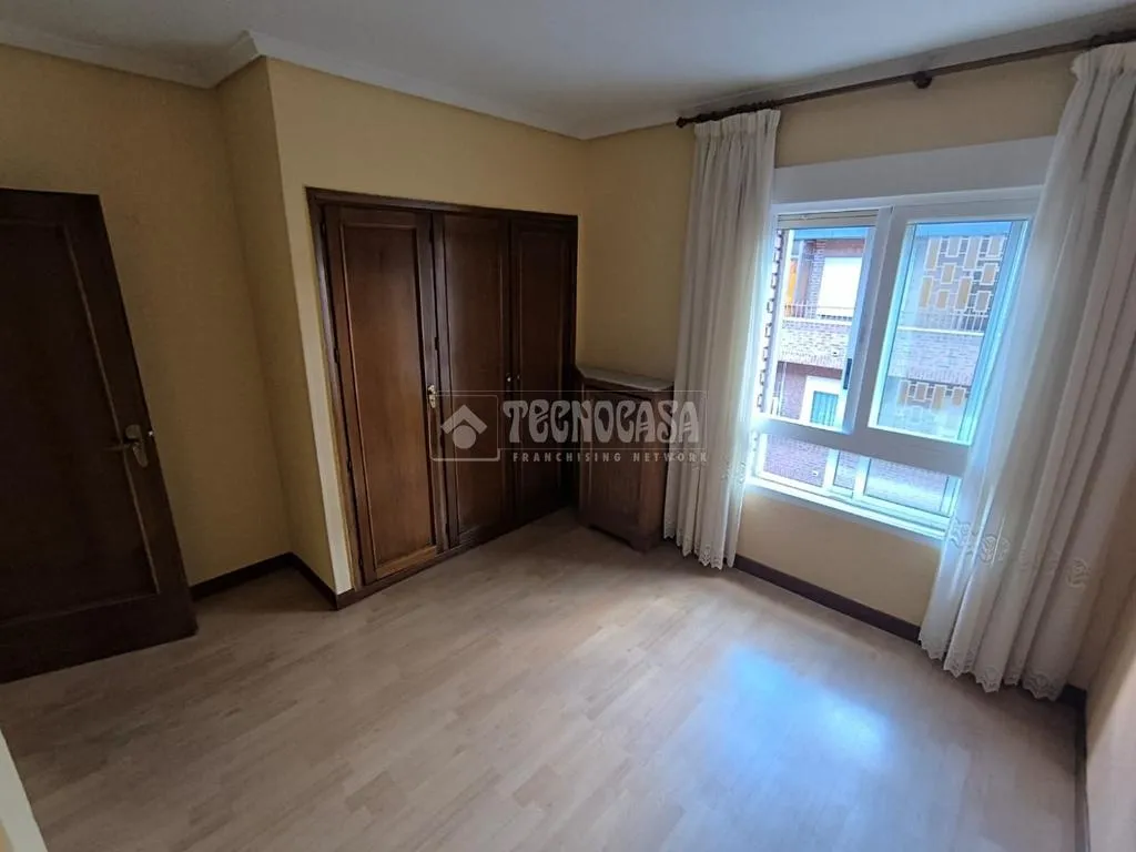 Toad - Penthouse Flat with Terrace in Ciudad Lineal