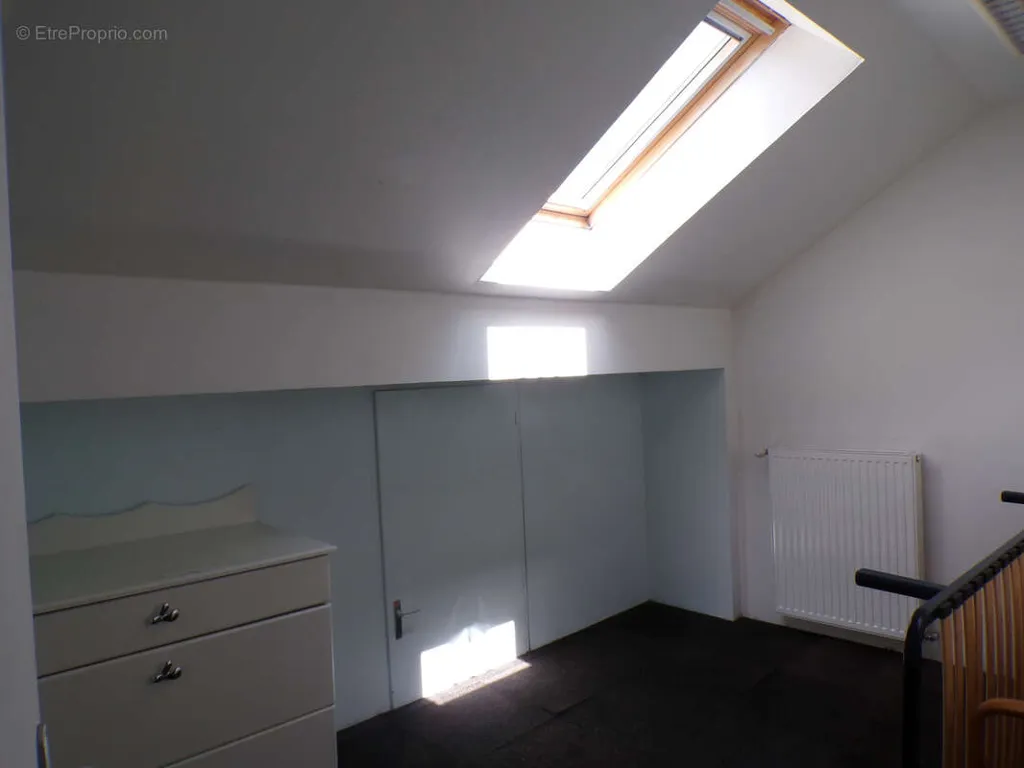Pièces - Maison Ossature Bois avec Espace Professionnel sur Axe Passant