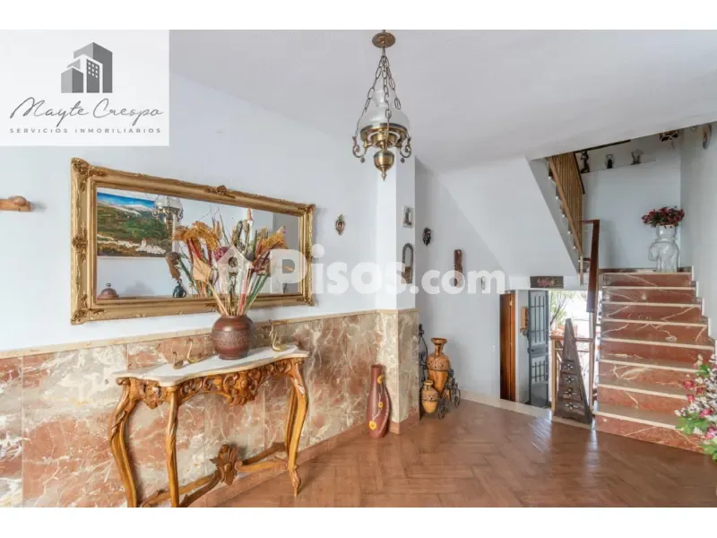 Esik - Corner House with Pool in Atarfe