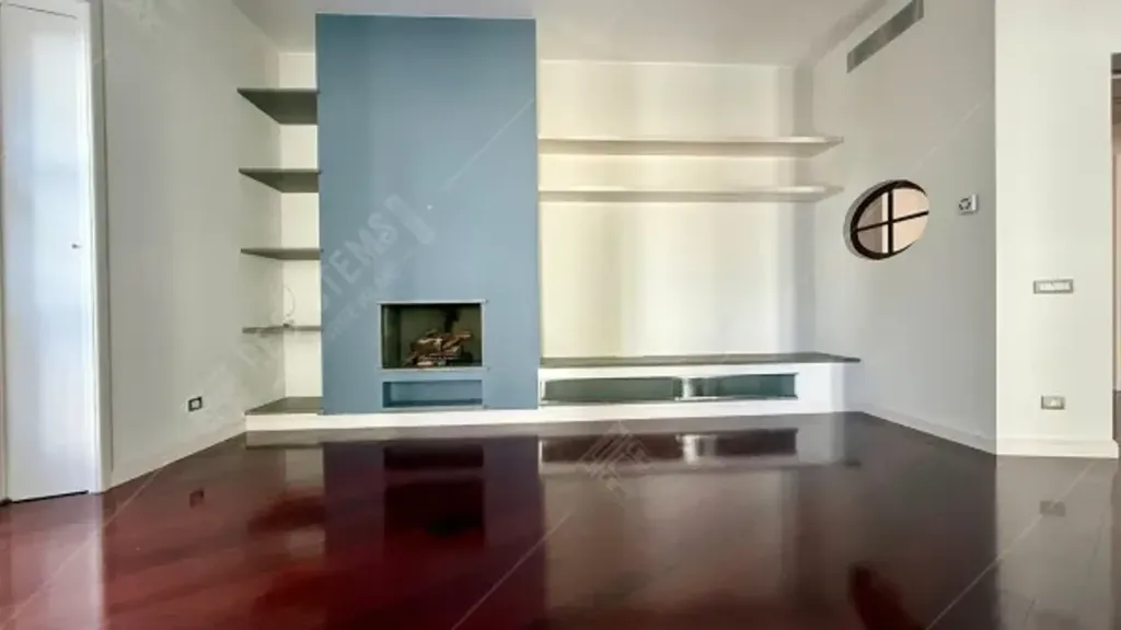 Elutuba - Luxury Flat with Four Exposures in Milan