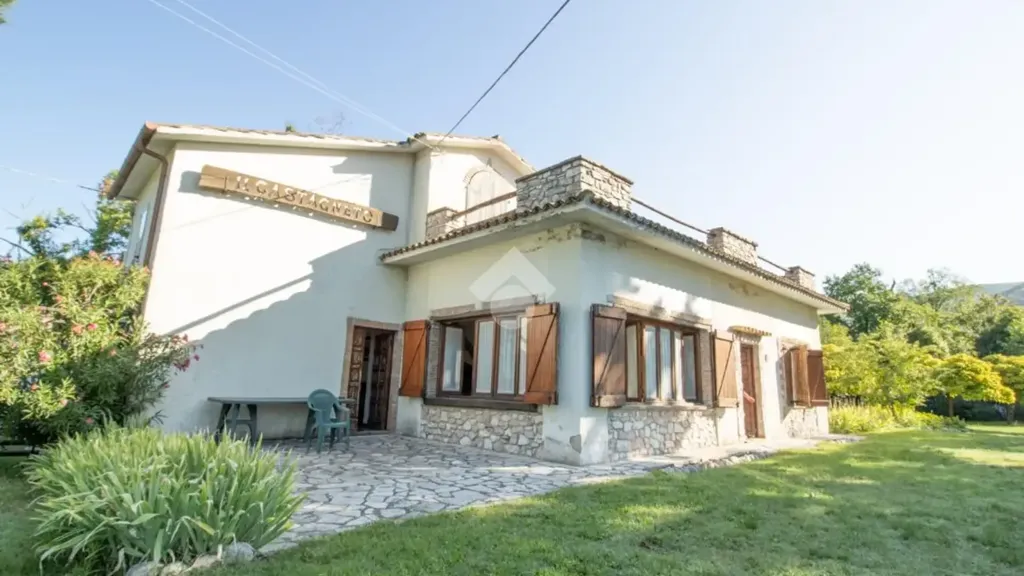 Välivaade - Restaurant with Garden in Cottanello, Rieti