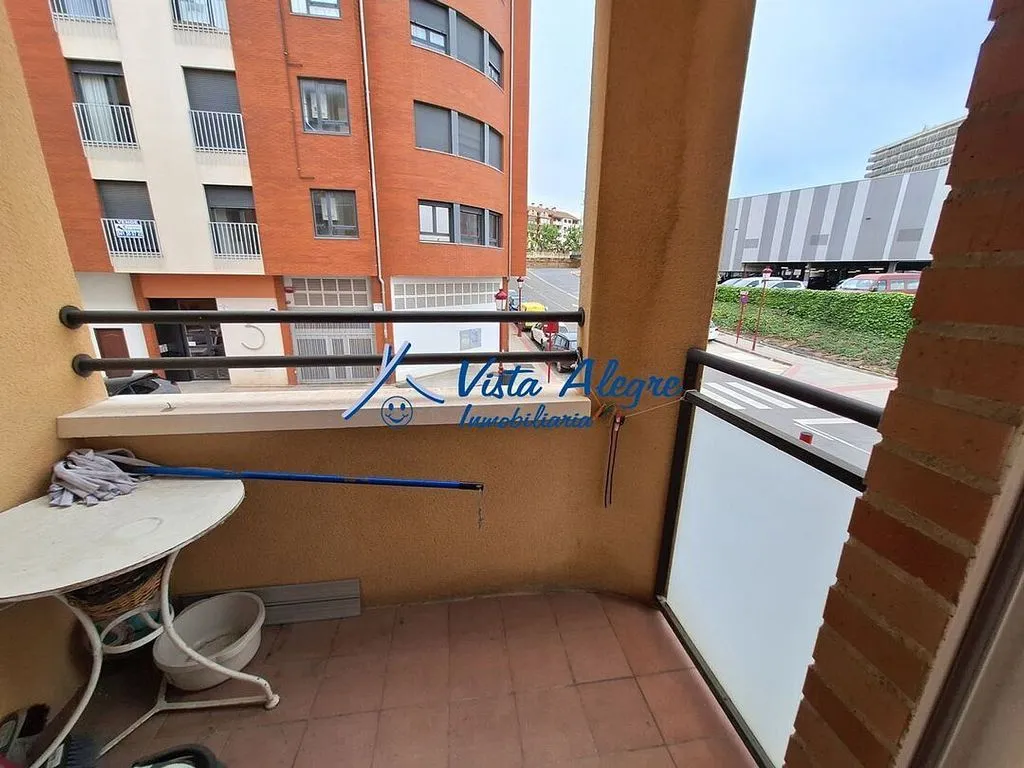 Rõdu - Apartment with Pool in Central Haro