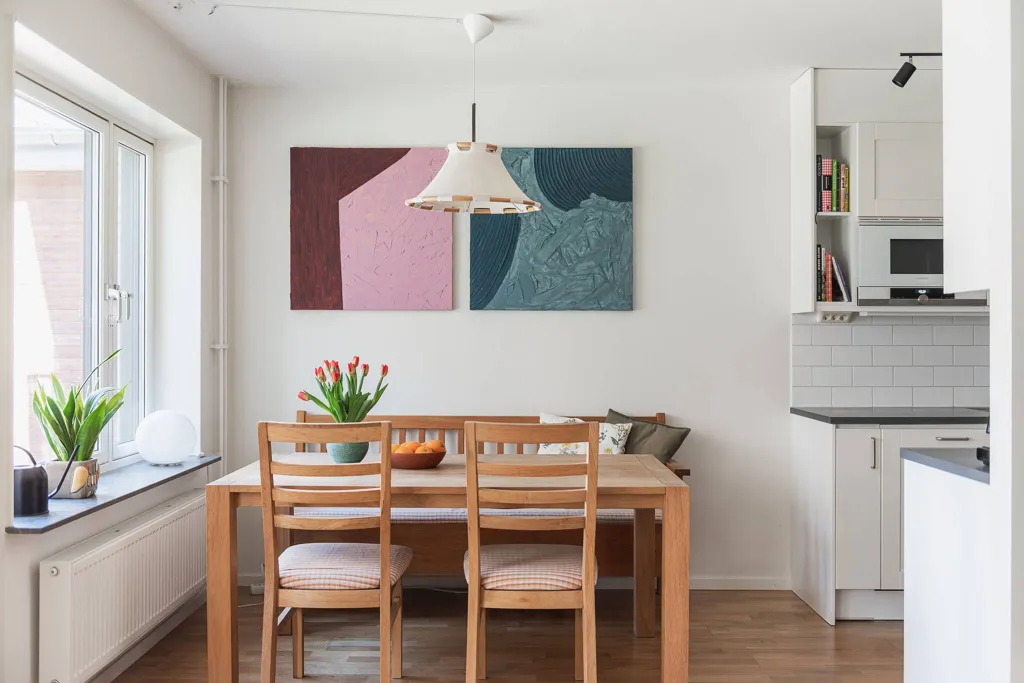 Dining Room - Seafront Apartment with Glazed Terrace in Limhamn
