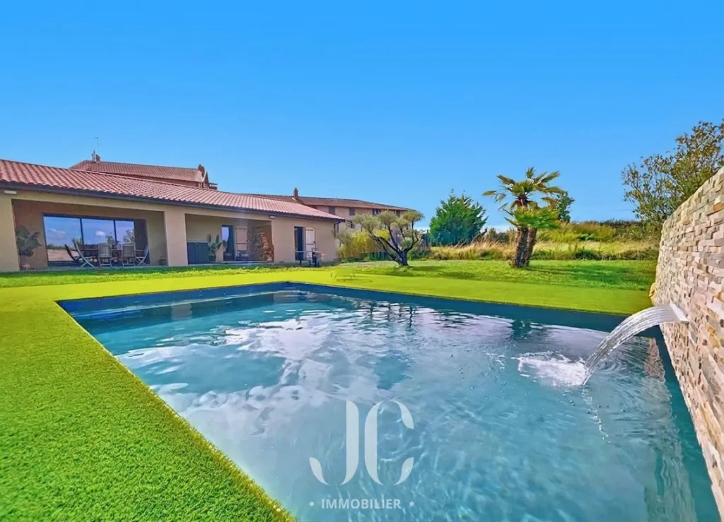Piscine - Maison de Luxe avec Piscine à Lentilly