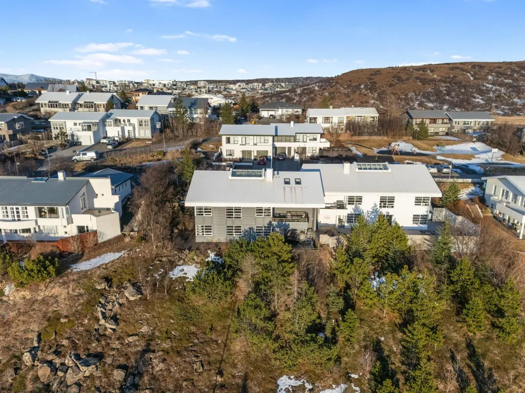 Õhuvaade - Three-Storey Apartment with Sea View in Hafnarfjörður