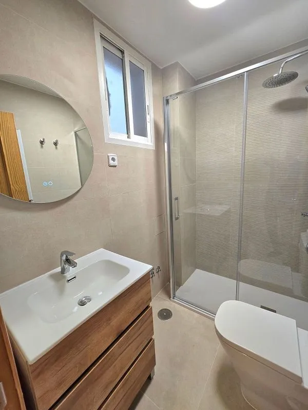 Salles de bain - Updated Flat with Ascender in Bernabéu
