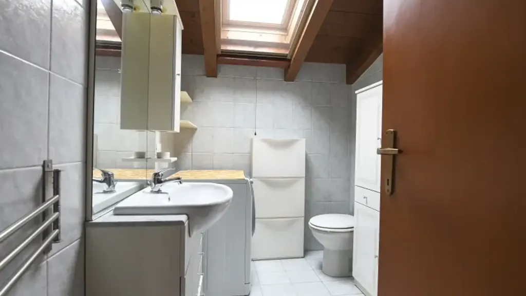 Bagni - Appartamento arredato con terrazzo a Binzago, Cesano Maderno