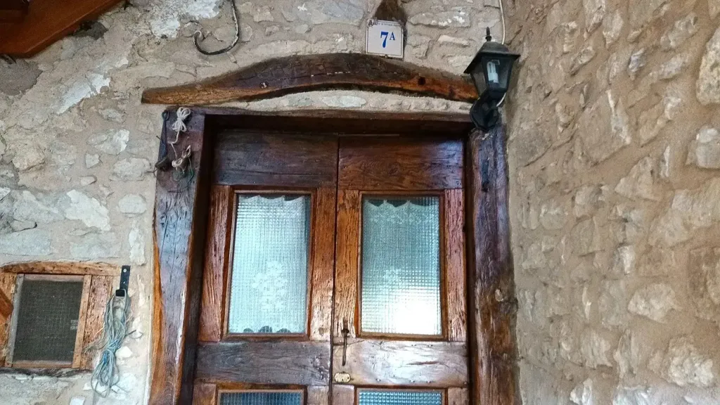Entrée - Restored Rustico with Mountain View in Vittorio Veneto