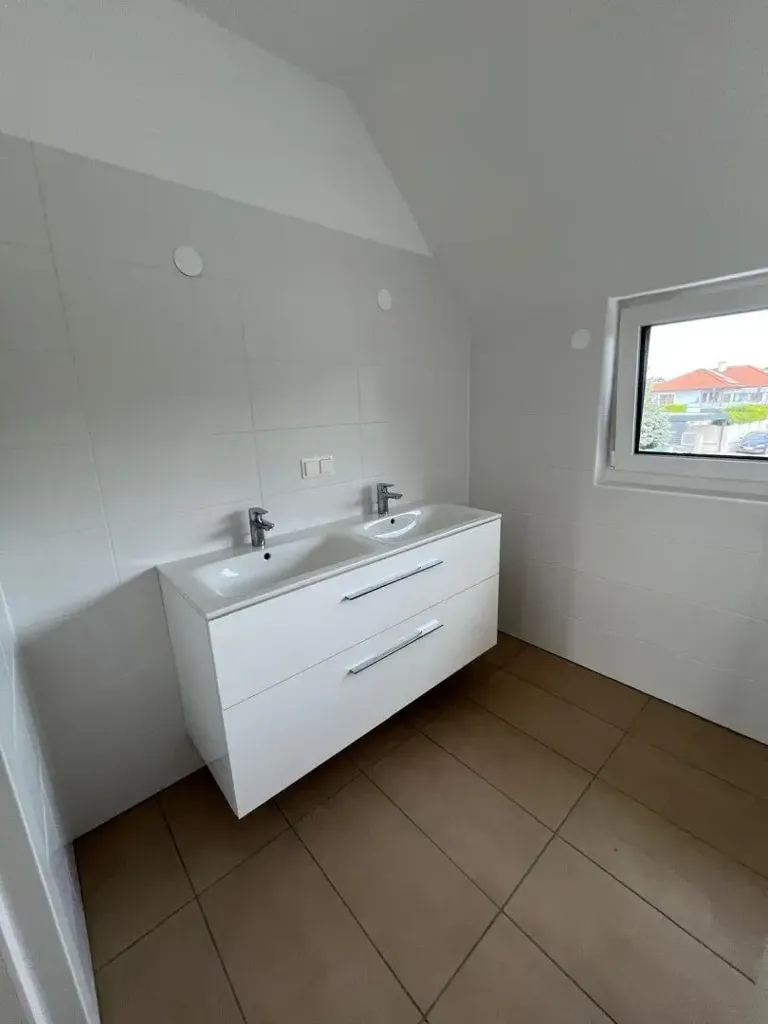 Vannitoad - Semi-Detached House with Garden in Guntramsdorf