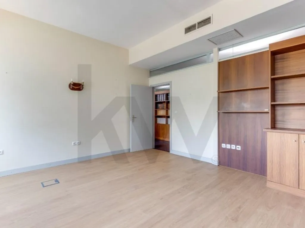 Toad - Luxury Office Space in Porto's City Centre