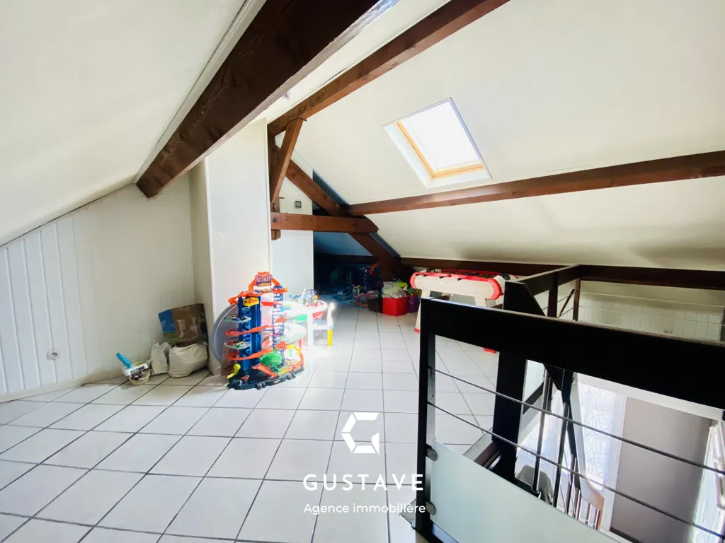 Pièces - Maison avec Piscine à Rouvres en Plaine