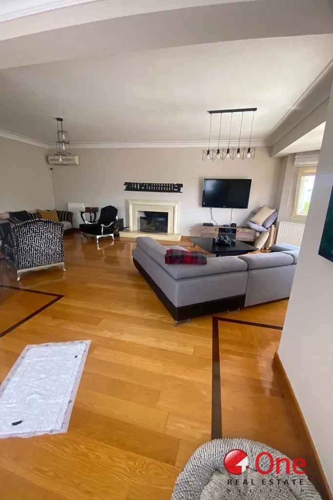 Soggiorno - Neoclassical Maisonette with Park View in Voula