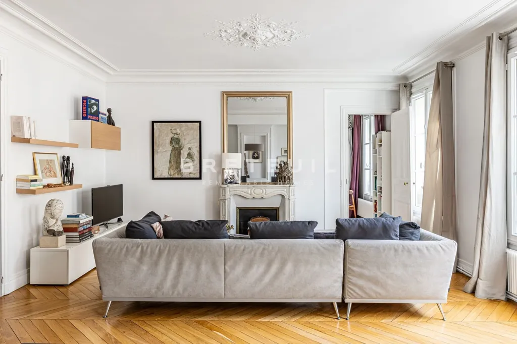 Séjour - Appartement en Pierre de Taille avec Vue Sud-Ouest à Paris