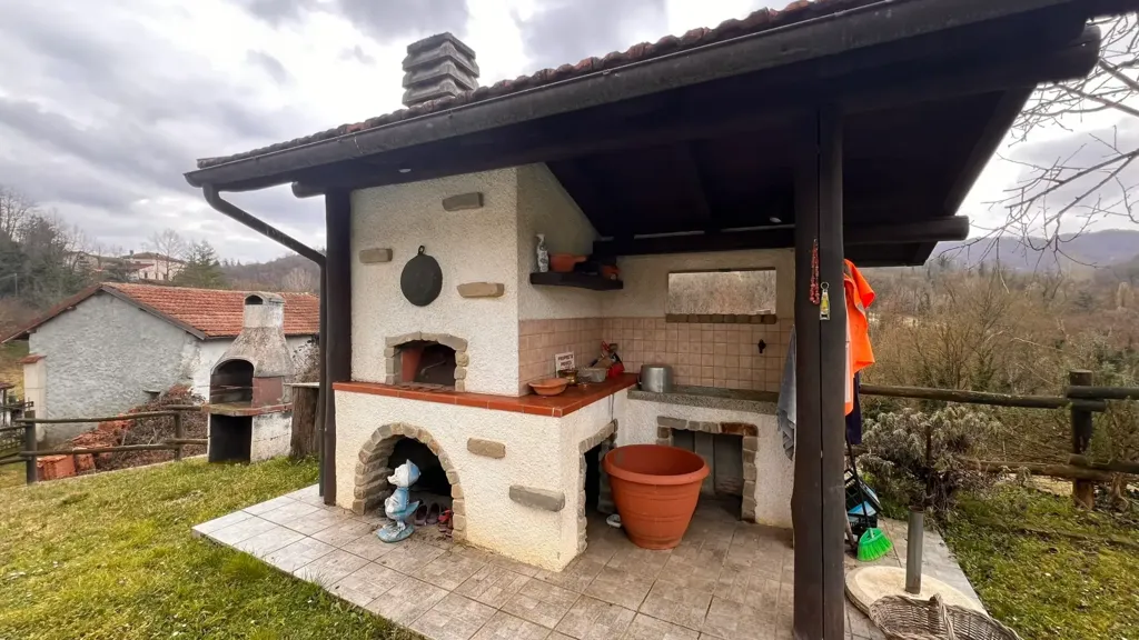 Terrasse - Rustic House with Workshop in Ponzone