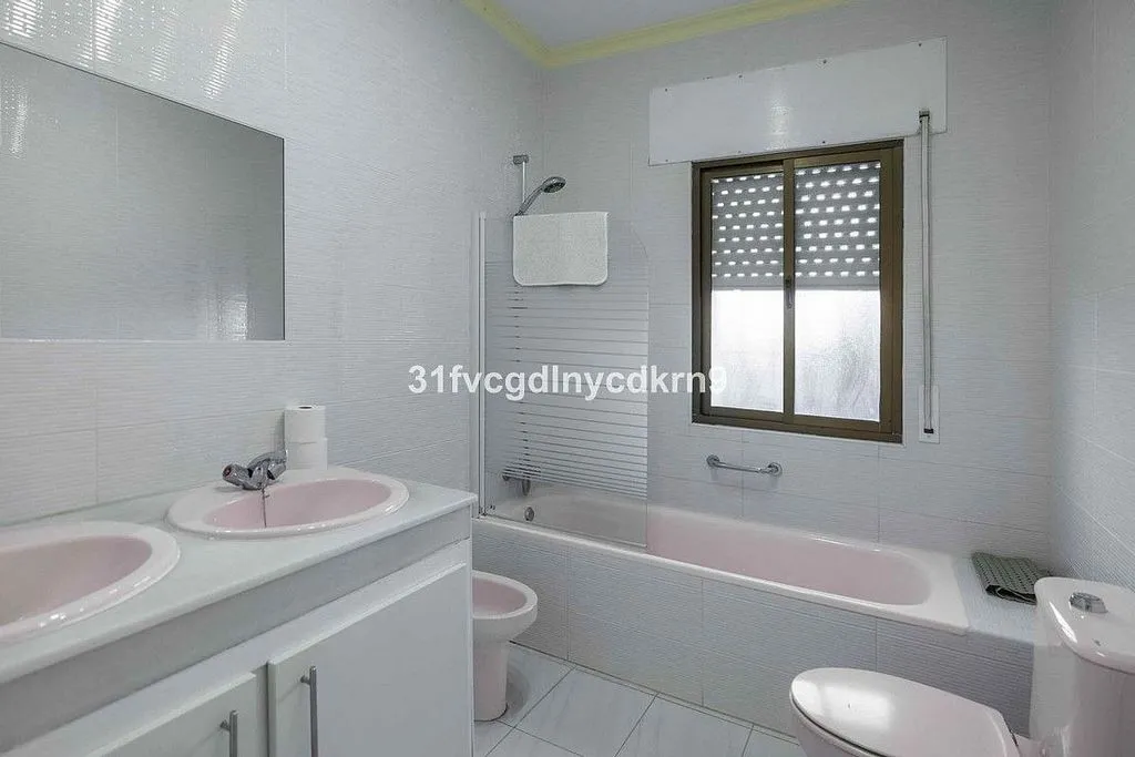Vannitoad - Independent Villa with Pool in Estepona