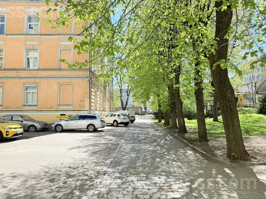 Välivaade - 6-Bedroom Apartment with Private Parking in Riga Centre