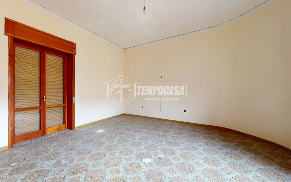 Stanze - Palazzo with Courtyard in Lusciano Centre