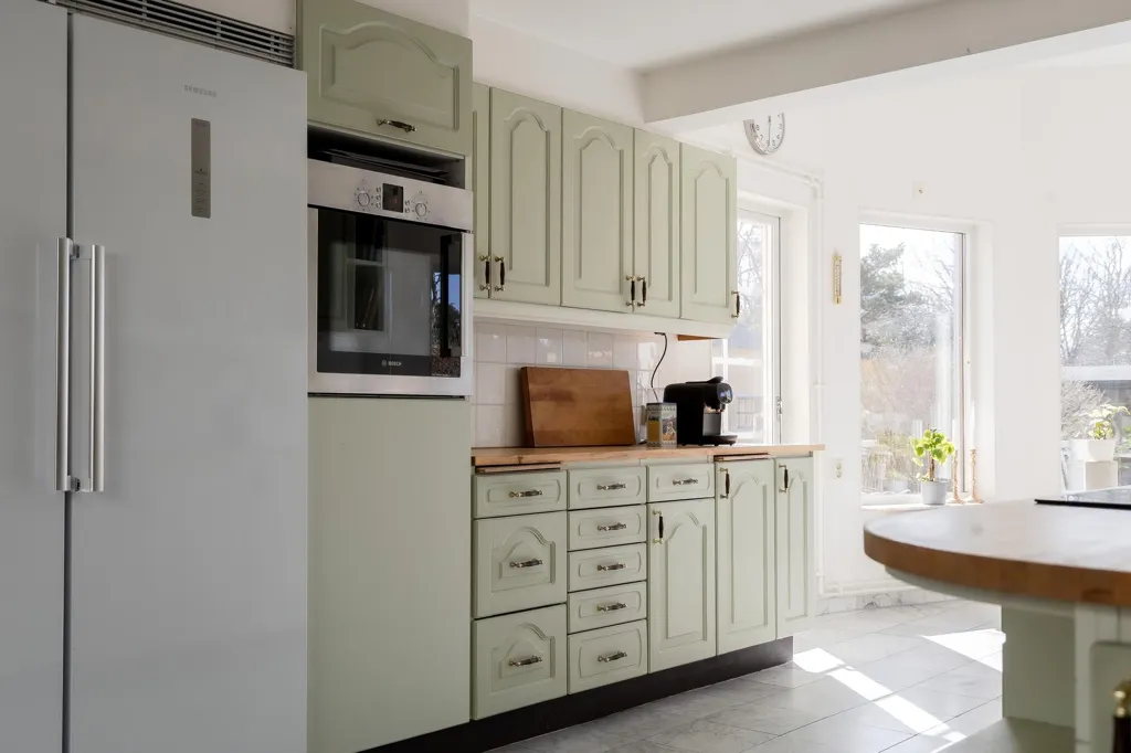 Köök - Charming Villa with Guesthouse near Visby