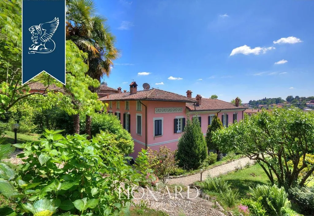 Aed - Historical Villa with Park in Albese Con Cassano