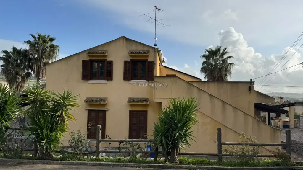facade