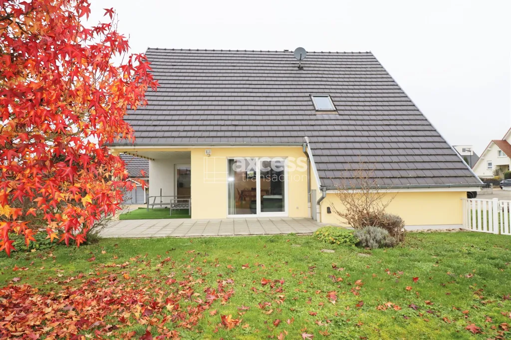 Extérieur - Maison Contemporaine avec Terrasse à Gries