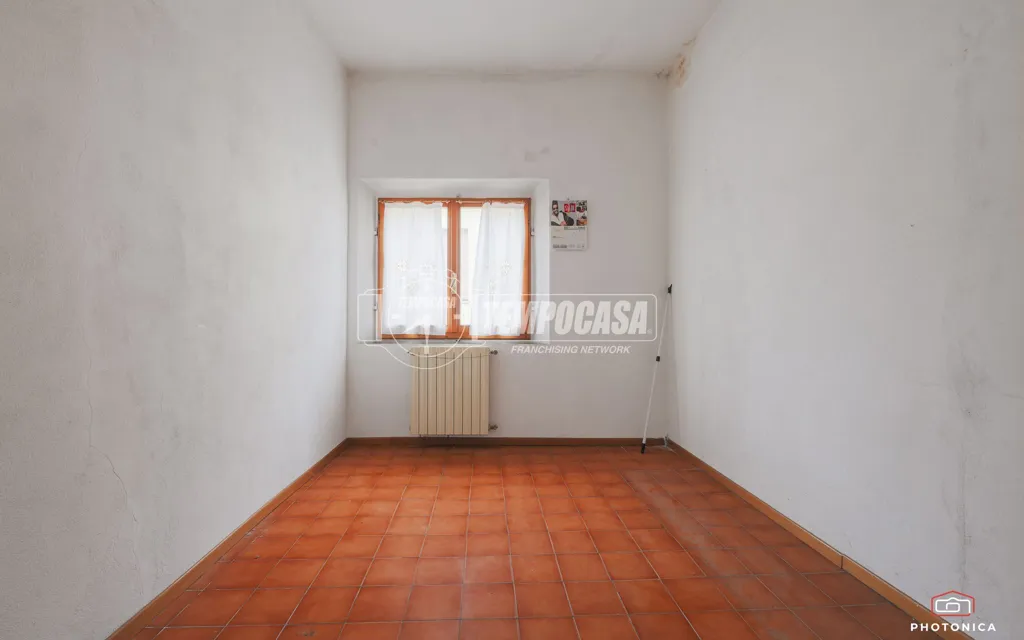 Pièces - Detached Terraced House to Renovate in Bagnara di Romagna