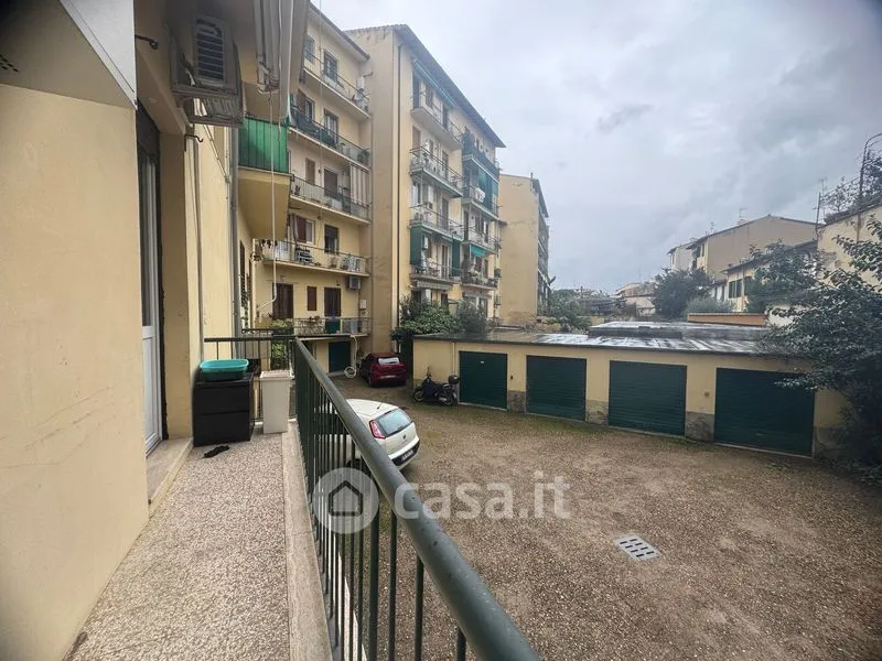 Rõdu - Loft with Balcony in Florence