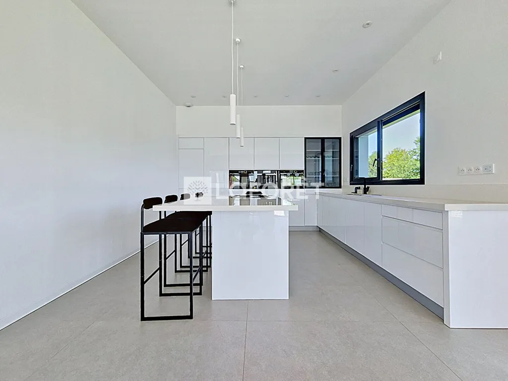 Cucina - Contemporary House with Pool near Angers