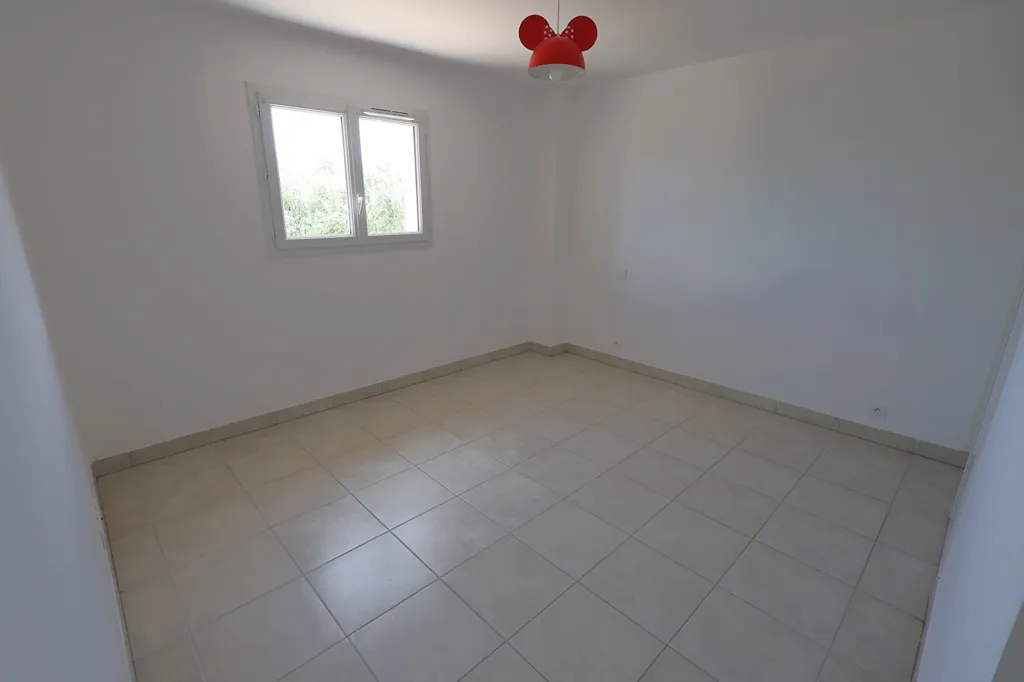 Rooms - Jumelée Villa with Garden in Speracedes